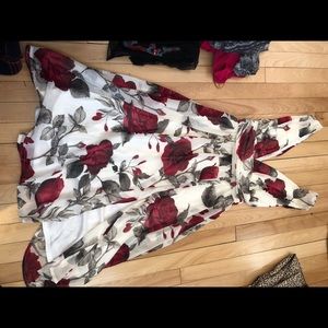 Lulu’s NWOT floral dress